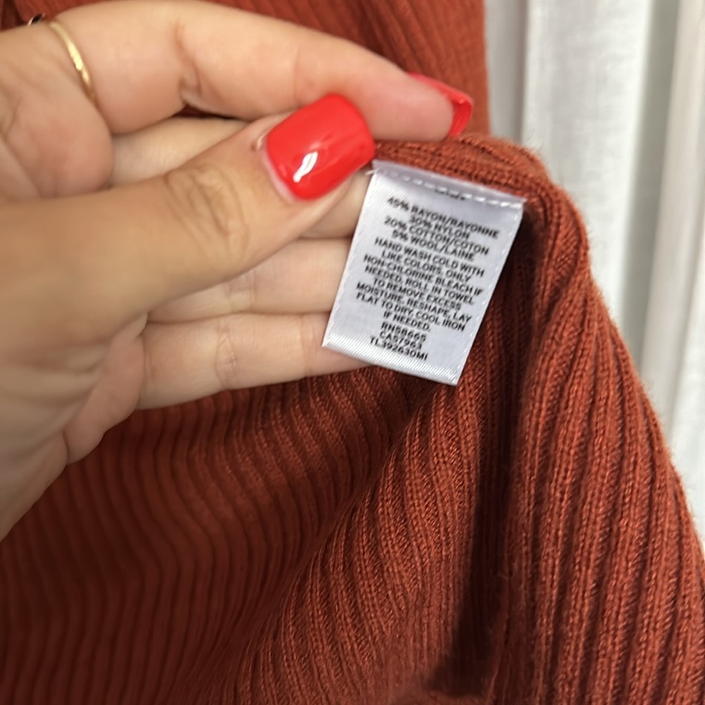 Leith. Open Cardigan. No Flaws. Color: Rust. - image 3